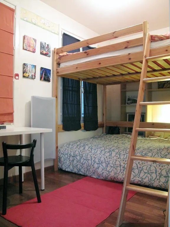 La Bruyere St George Citycosy Apartment